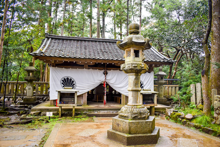 鞍馬寺の見どころとパワースポット_奥の院参道-奥の院（魔王殿）