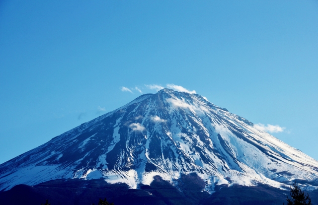 富士五湖観光-本栖湖周辺の見どころ・絶景の撮影スポット_竜ヶ岳からの富士山