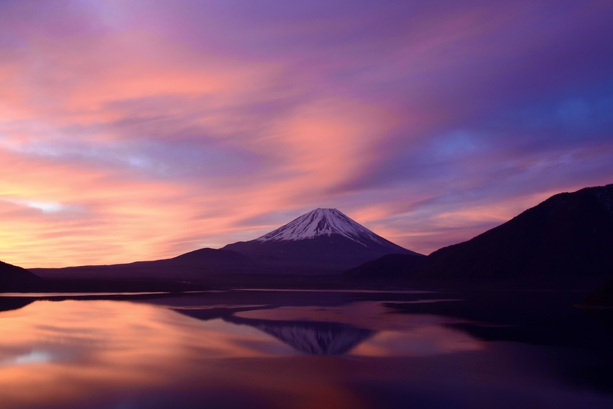 富士五湖観光-本栖湖へのアクセス・行き方_オススメの楽しみ方・周辺の見どころ・キャンプ・遊び