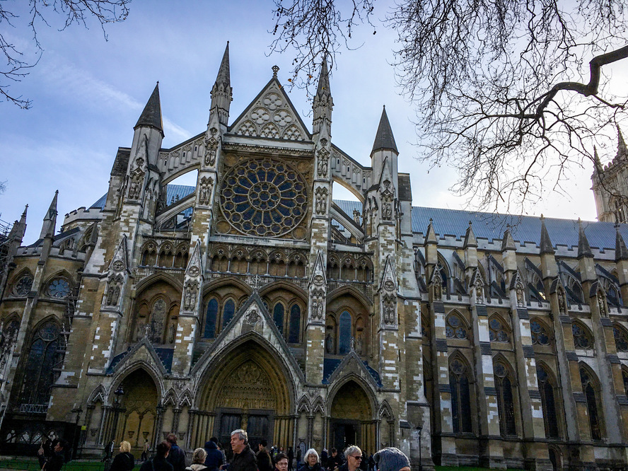 イギリス旅行・ロンドン観光-ウェストミンスターの歴史と世界遺産_見どころ-ウェストミンスター寺院-エドワード懺悔王・ゴシック様式・墓