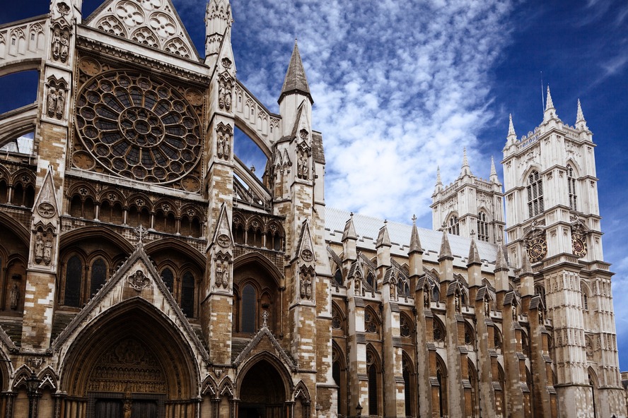 イギリス旅行・ロンドン観光-ウェストミンスターの歴史と世界遺産_見どころ-ウェストミンスター寺院-国王と偉人の墓