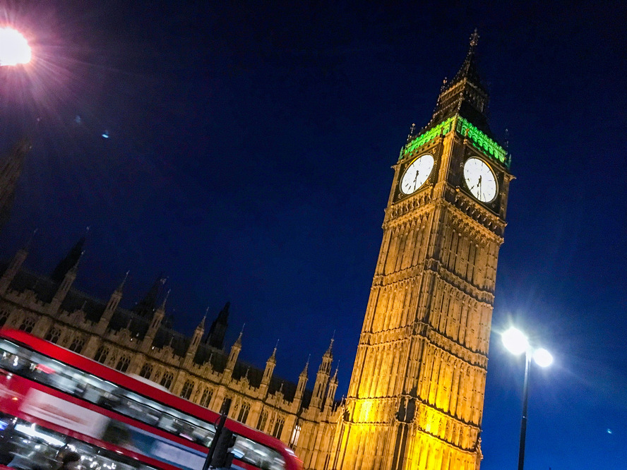 イギリス旅行・ロンドン観光-ウェストミンスターの歴史と世界遺産_見どころ-ビッグベンの歴史-時計塔・時計台