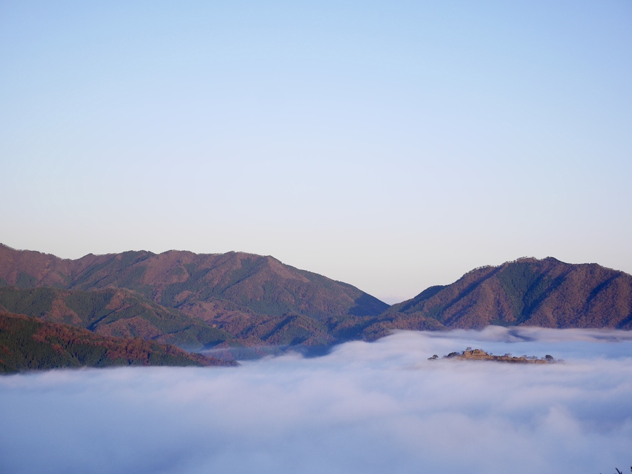 竹田城跡で雲海を見る！時期・時間・天気の条件_おすすめビュースポット-立雲峡