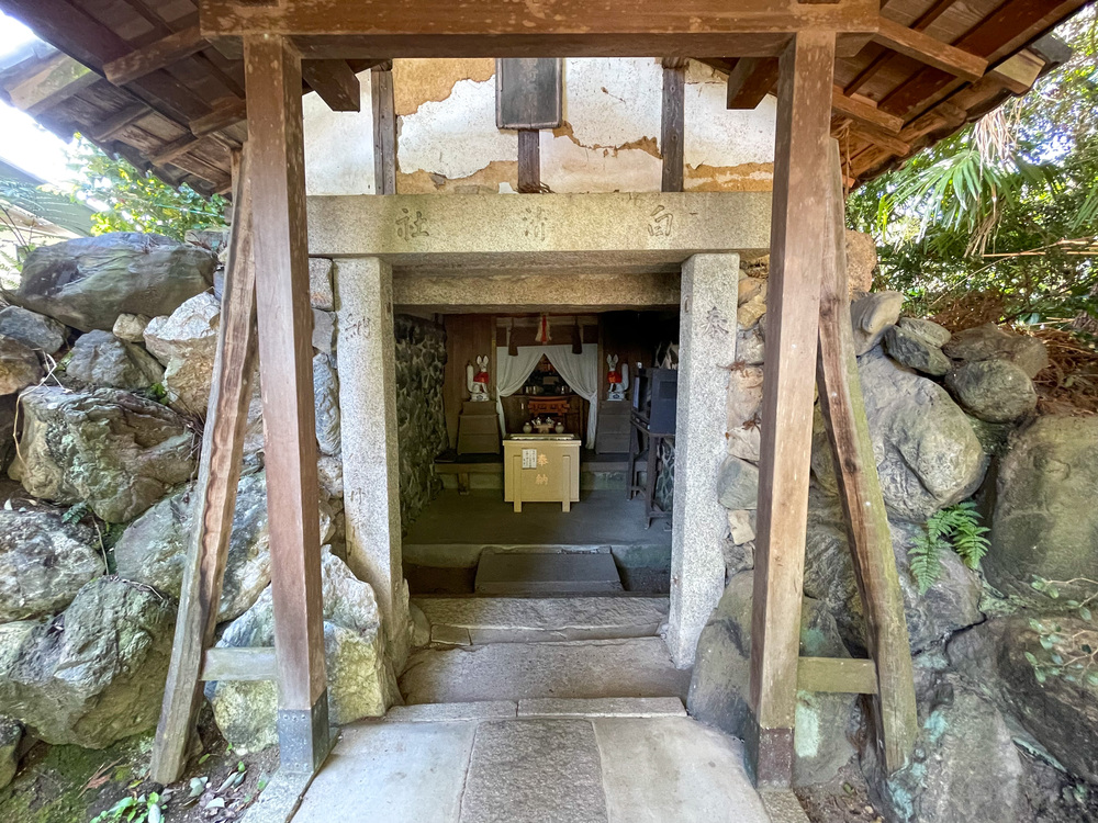 春の京都ひとり旅_蚕ノ社こと木嶋坐天照御魂神社-稲荷様の祠_穴場パワースポット